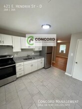 421 E Hendrix St-Unit -D in Greensboro, NC - Building Photo - Building Photo