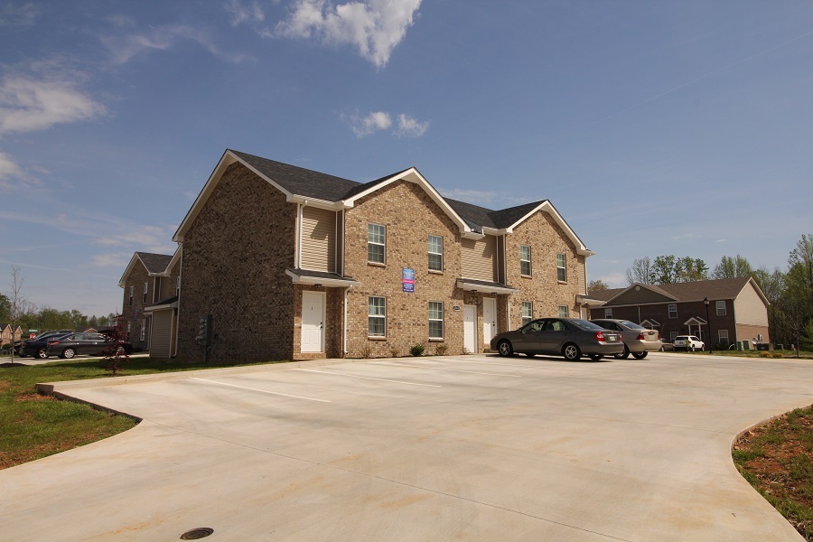 2264 McCormick Ln in Clarksville, TN - Building Photo