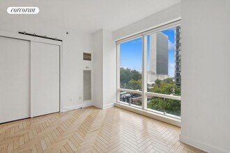 845 United Nations Plaza in New York, NY - Building Photo - Building Photo