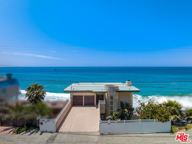 43250 Pacific Coast Hwy in Malibu, CA - Building Photo - Building Photo