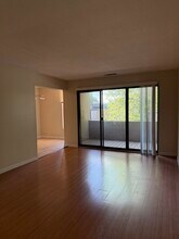 70 Shrewsbury Green Dr in Shrewsbury, MA - Building Photo - Building Photo