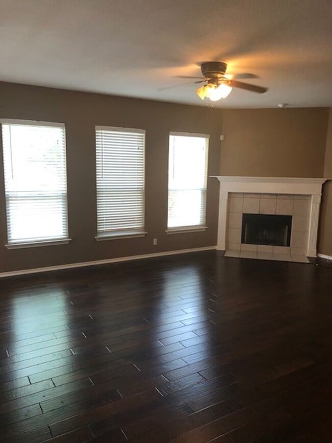 property at 983 Calico Garden