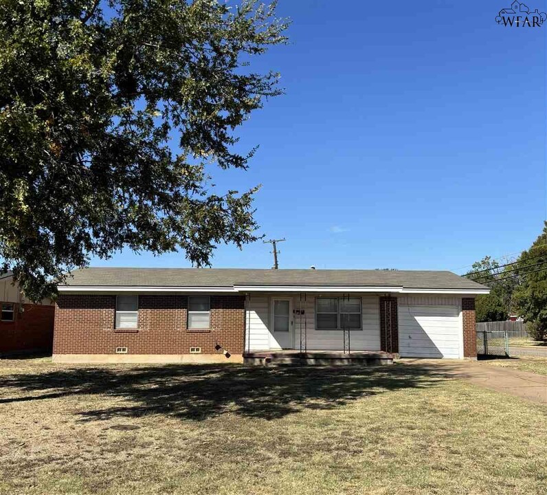 3912 Billie Dr in Wichita Falls, TX - Building Photo