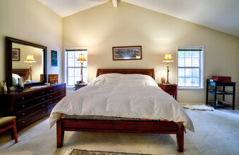 10904 Grapevine Ln in Austin, TX - Building Photo - Building Photo