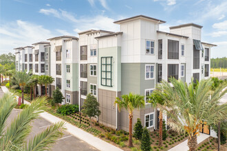 Bainbridge Ponte Vedra in Ponte Vedra, FL - Foto de edificio - Building Photo