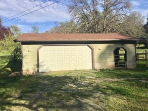 16601 Draper Mine Rd in Sonora, CA - Building Photo - Building Photo