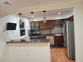 15808 Haynes Rd in Laurel, MD - Foto de edificio - Building Photo