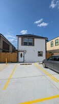 2310 Wavell St in Houston, TX - Building Photo