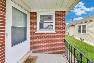 521 157th St in Calumet City, IL - Building Photo - Building Photo