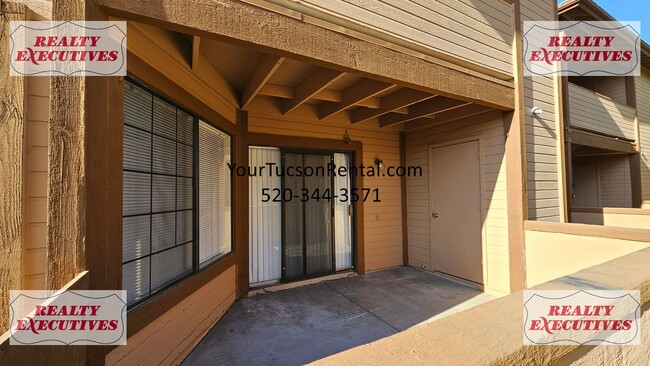 1721 W Wood Bridge Ct in Tucson, AZ - Building Photo - Building Photo