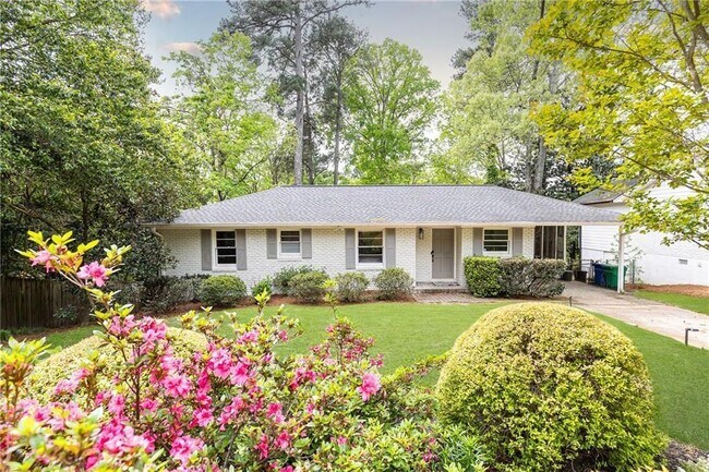 1295 Lindenwood Ln NE in Atlanta, GA - Building Photo - Building Photo