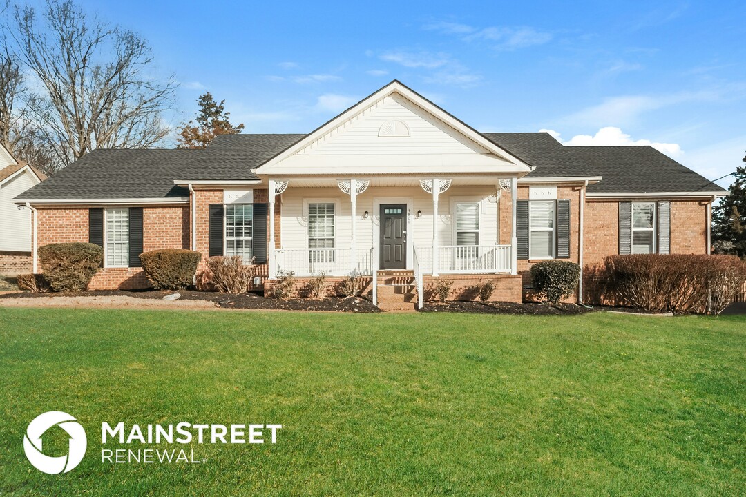 3804 Hillshire Dr in Nashville, TN - Building Photo