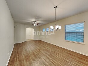 235 Buck Run Way in St. Augustine, FL - Foto de edificio - Building Photo