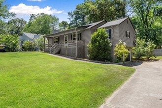 4035 Thames Dr in Kennesaw, GA - Building Photo - Building Photo