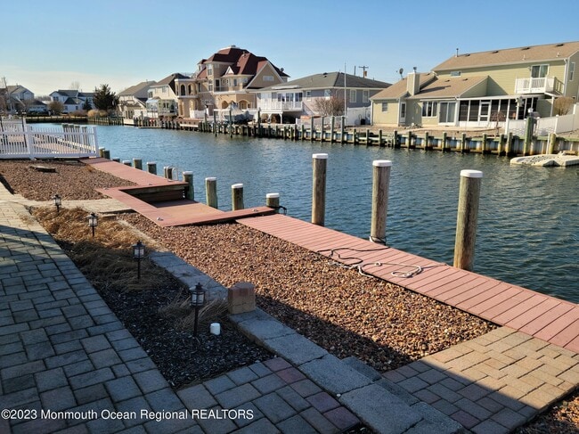 805 Forepeak Dr in Forked River, NJ - Building Photo - Building Photo
