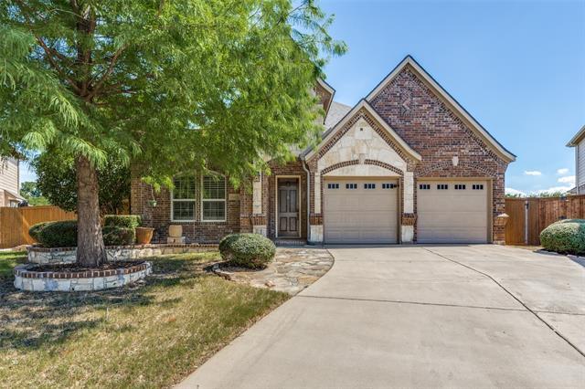 15600 Fire Creek Ln in Fort Worth, TX - Foto de edificio