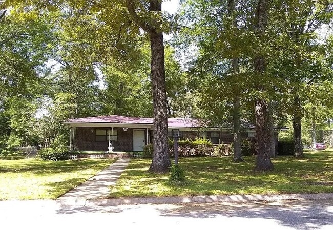 property at 1000 Fairlane Dr