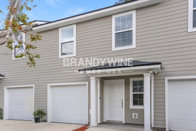 3549 Rain Forest Dr W in Jacksonville, FL - Building Photo - Building Photo