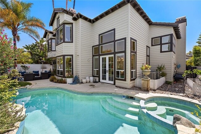 1 Rolling Hls in Trabuco Canyon, CA - Building Photo - Building Photo