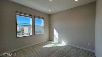 241 Brackens in Lake Forest, CA - Building Photo