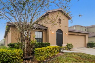 2751 Corbel Loop in Kissimmee, FL - Building Photo - Building Photo