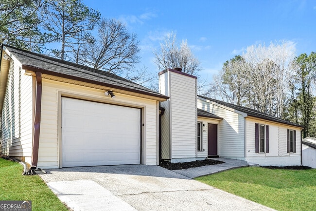 1070 Salisbury Trail in Riverdale, GA - Building Photo - Building Photo