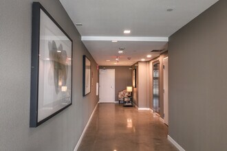 2400 Adeline St in Oakland, CA - Foto de edificio - Building Photo