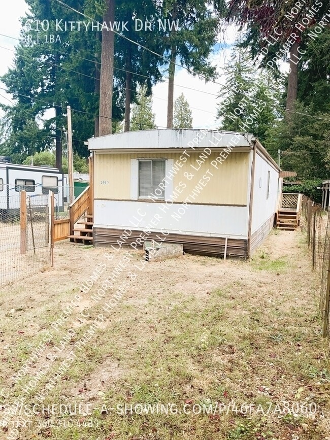 3610 Kittyhawk Dr NW in Bremerton, WA - Building Photo - Building Photo