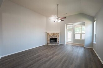 504 Hummingbird Dr in Little Elm, TX - Building Photo - Building Photo