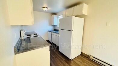 409 Benham St in Richland, WA - Building Photo - Building Photo