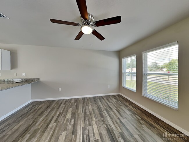 11391 Pickford St in Spring Hill, FL - Building Photo - Building Photo