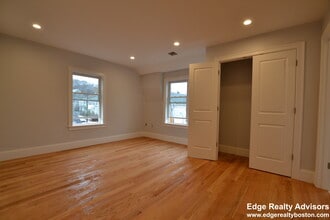 18 Bothwell Rd, Unit 1 in Boston, MA - Building Photo - Building Photo