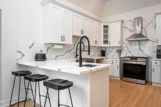 173 S Alta Vista Blvd-Unit -ID1042760P in Los Angeles, CA - Building Photo - Building Photo