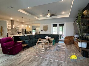 1985 Fontainebleau Ct in Navarre, FL - Building Photo - Building Photo