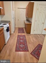 2607 Chapel Lake Dr in Gambrills, MD - Foto de edificio - Building Photo