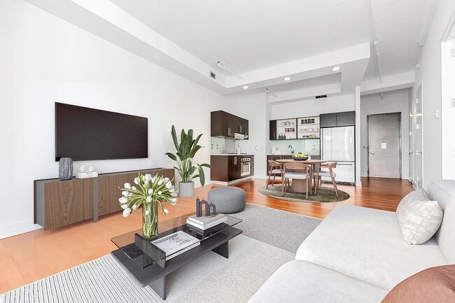 99 Gold St