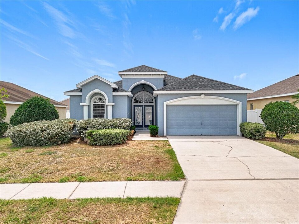 4640 Mandolin Loop in Winter Haven, FL - Building Photo