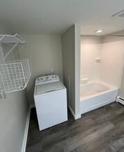 24 Ash St, Unit 2 in Spencer, MA - Building Photo - Building Photo