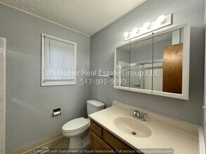 1800 Coolidge Rd-Unit -2 in East Lansing, MI - Building Photo - Building Photo