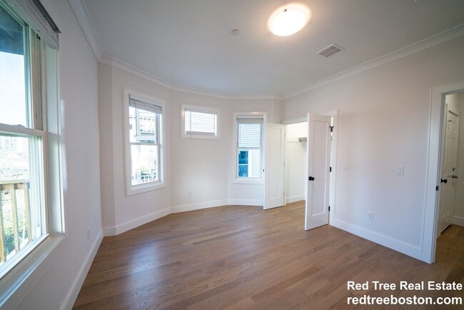 37 Calumet St, Unit 2