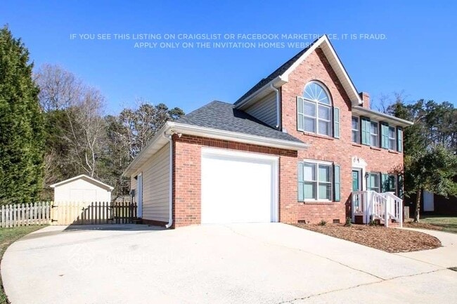 1811 Southridge Dr in Belmont, NC - Building Photo - Building Photo