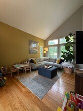 12337 Utica St in Broomfield, CO - Foto de edificio - Building Photo