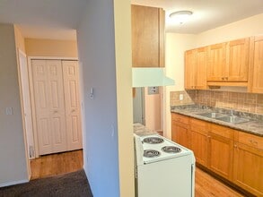 1755 No 9 Highway308 in Agassiz, BC - Building Photo - Building Photo