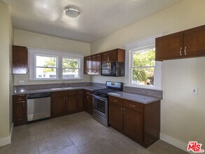 1737 5th Ave in Los Angeles, CA - Building Photo - Building Photo