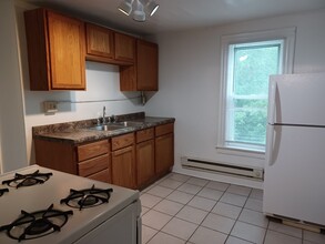 1702 Norwood St-Unit -2 in Brainerd, MN - Building Photo - Building Photo