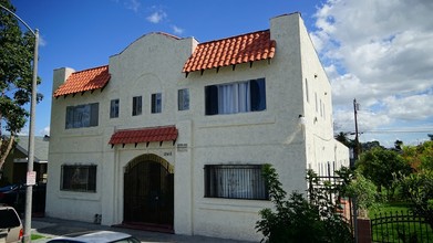 1846 Olive Ave in Long Beach, CA - Building Photo - Building Photo