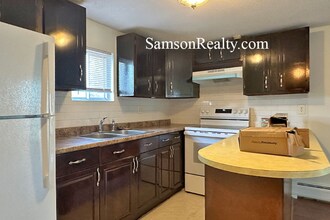 5 Woodward Ave in East Providence, RI - Building Photo - Building Photo