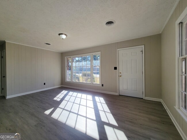 354 Emily Cir in Winder, GA - Building Photo - Building Photo