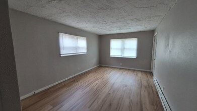 152 Santa Clara Ave in Dayton, OH - Foto de edificio - Building Photo