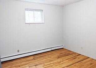 3233 Whitfield Ave in Cincinnati, OH - Building Photo - Building Photo